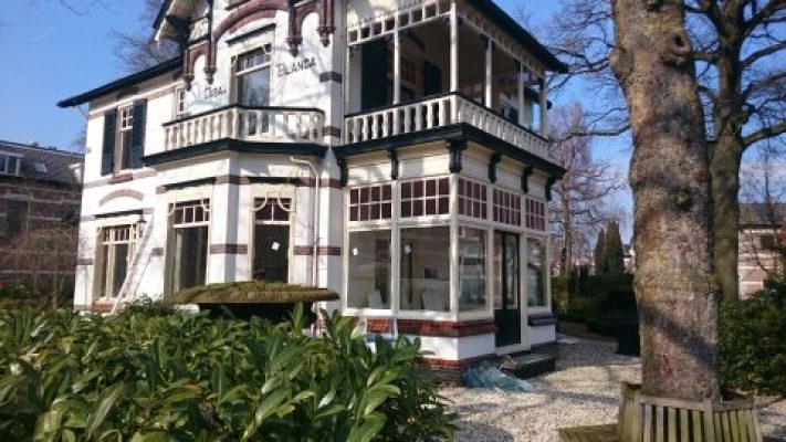 woning met pyrolitisch gecoat enkelglas